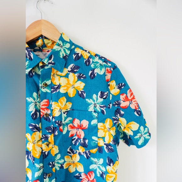 HAWAIIAN LUAU BUTTON DOWN TSHIRT - Picture 2 of 5